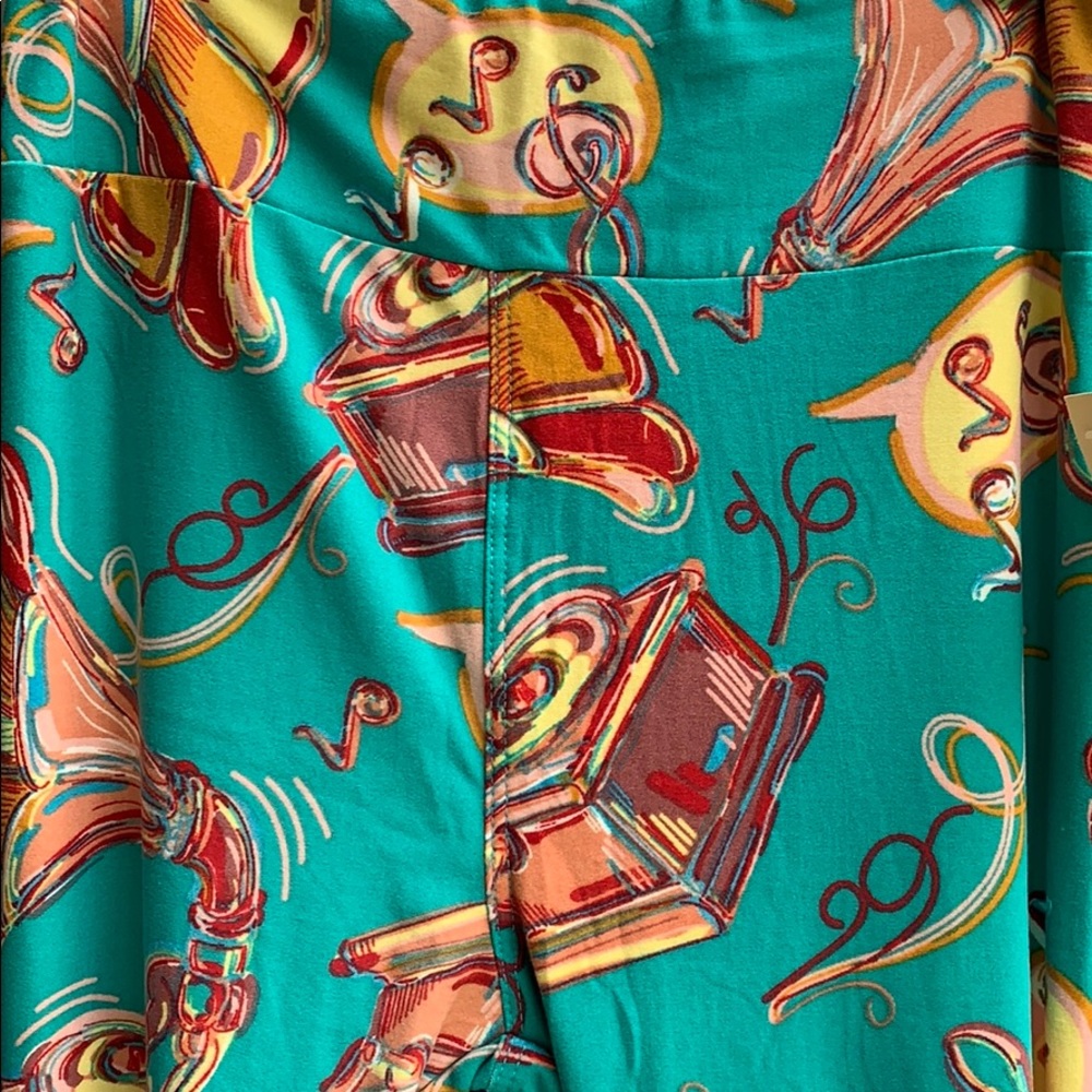 NWOT - LuLaRoe Leggings - OS